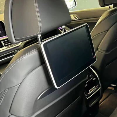 BMW rear-seat entertainment · 后排娱乐屏